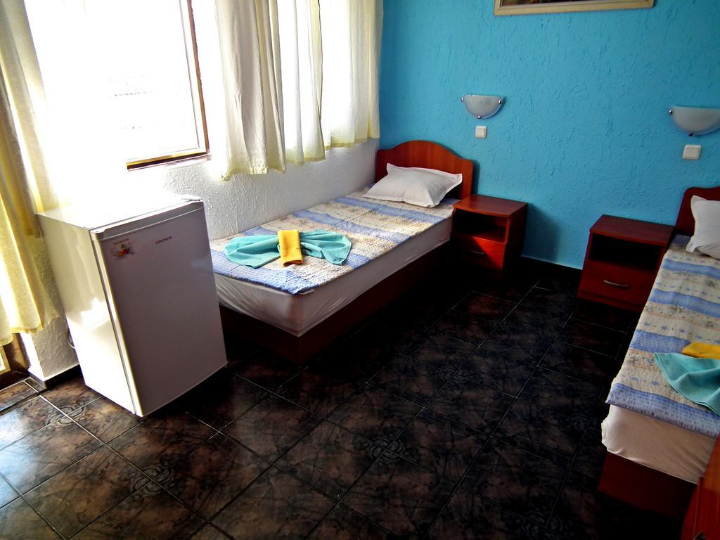 Guest House Olimpiya Sveti Vlas Exterior photo